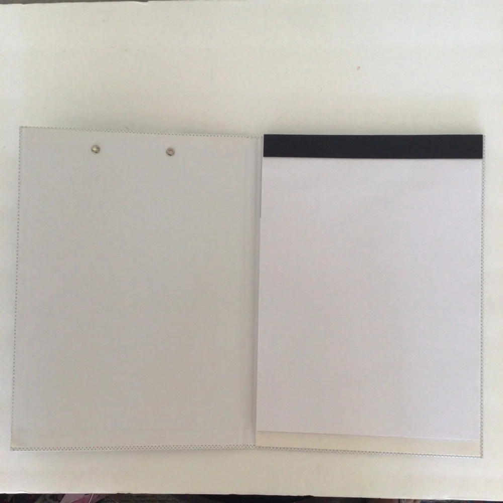ILUME POLKA DOT CLIPBOARD PADFOLIO NWT